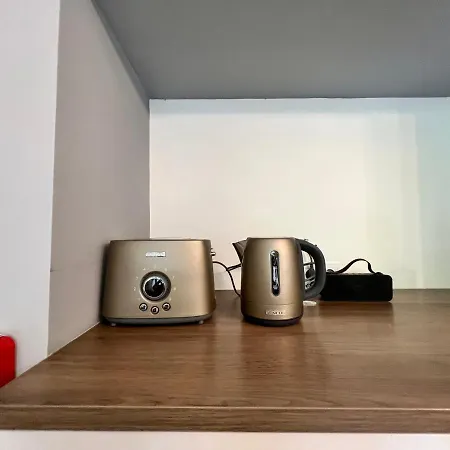 Appartement Adorable, Cosy At The Heroes' Square *