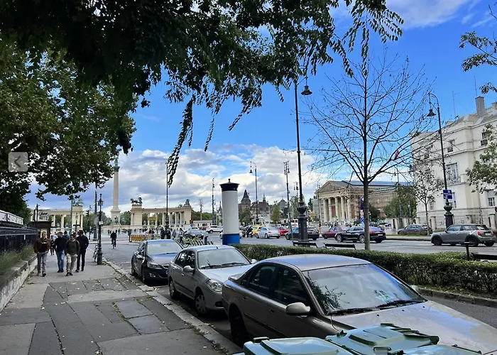 아파트 Adorable, Cosy At The Heroes' Square 부다페스트