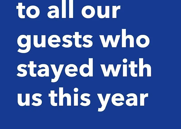 아파트 Adorable, Cosy At The Heroes' Square *