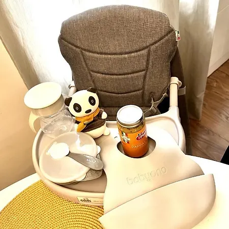 Adorable, Cosy At The Heroes' Square Apartamento *